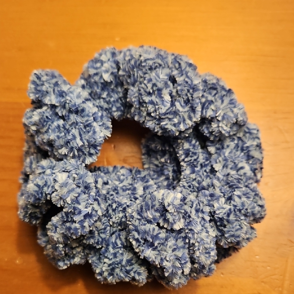 🌟3/$10🌟Handcrafted Blue & White Plush Scrunchie